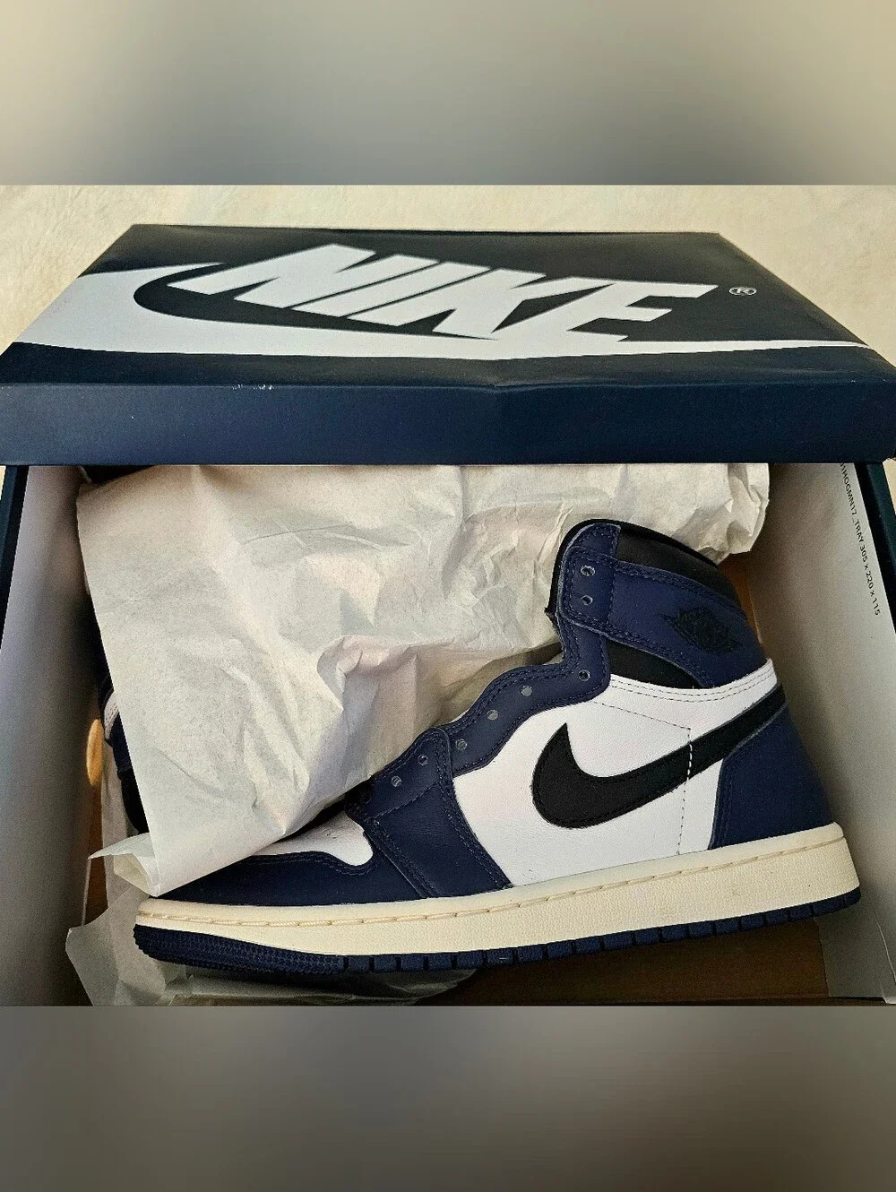 Air Jordan 1 Retro HighTop OG Midnight Navy Men/Teen 6.5 Womens 8 Basketball